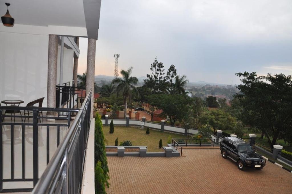 Hoima Eka Hotel Exterior photo